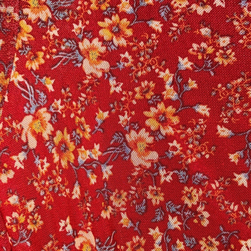 Everly Red Floral Long Sleeve Dress size small - Picture 4 of 4